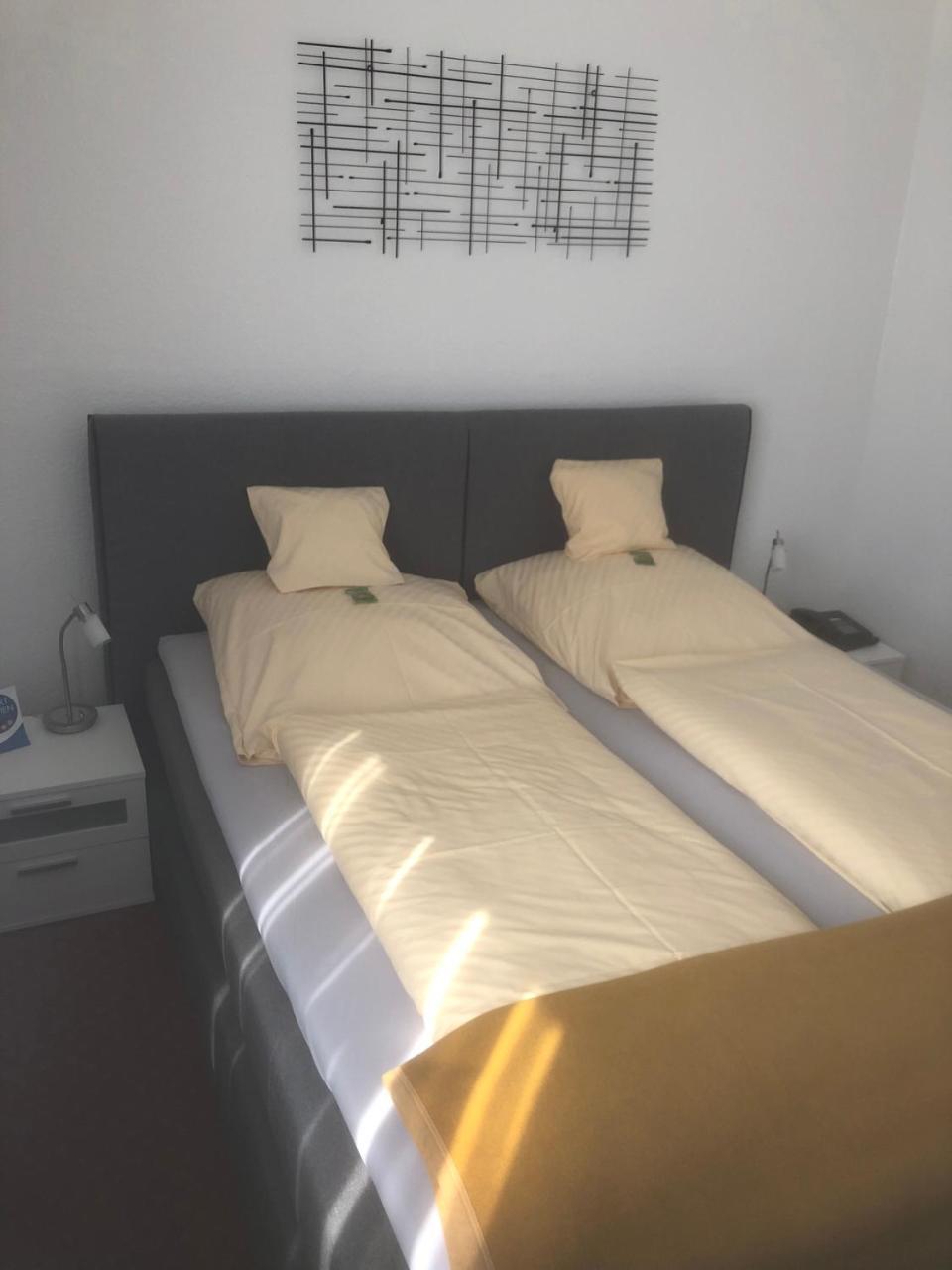 Hotel Sechzehn Leverkusen Eksteriør bilde